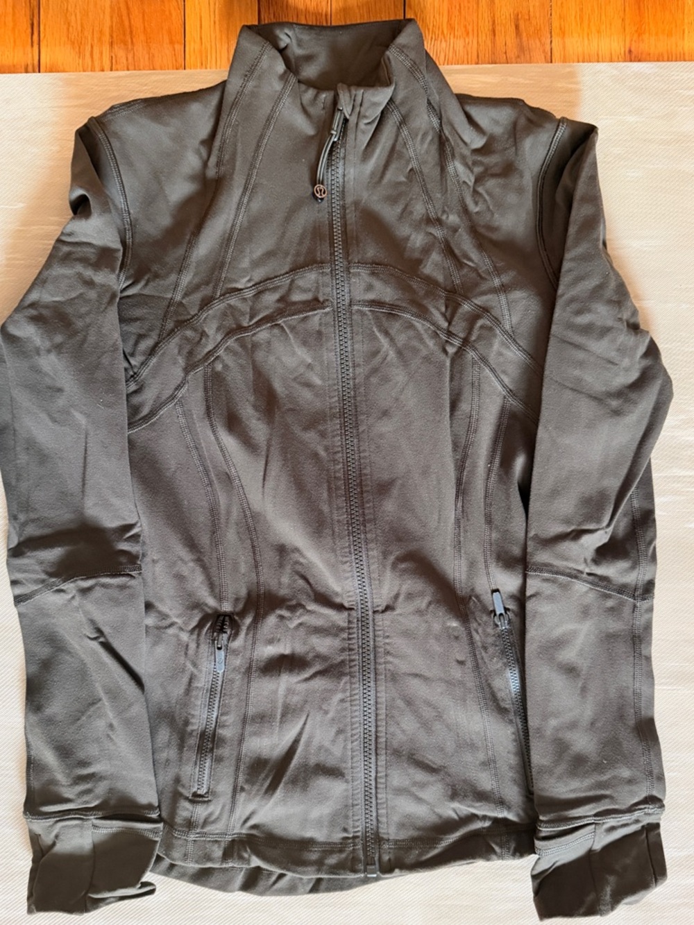 Lululemon Define Jacket size 6 Olive Green